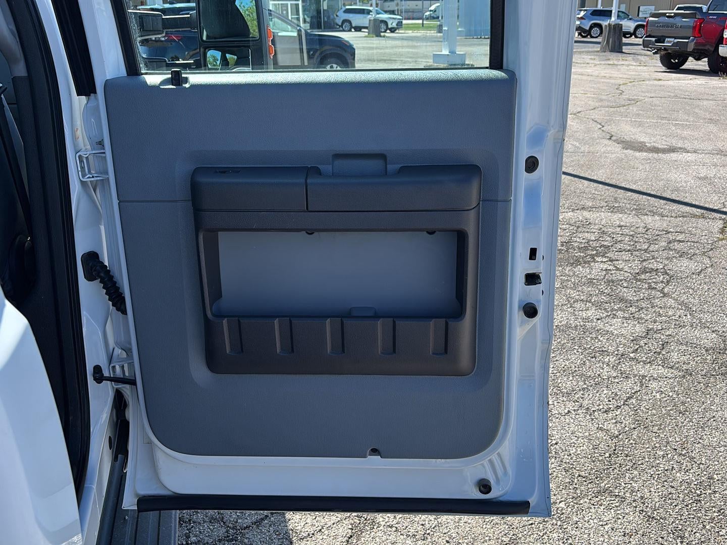 2016 Ford Super Duty F-350 DRW XL