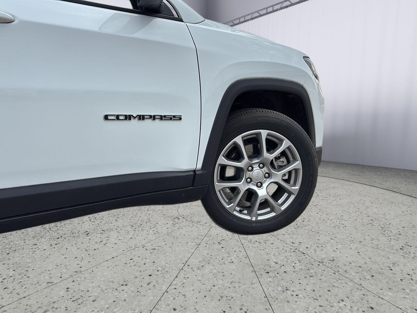 2024 Jeep Compass Latitude Lux