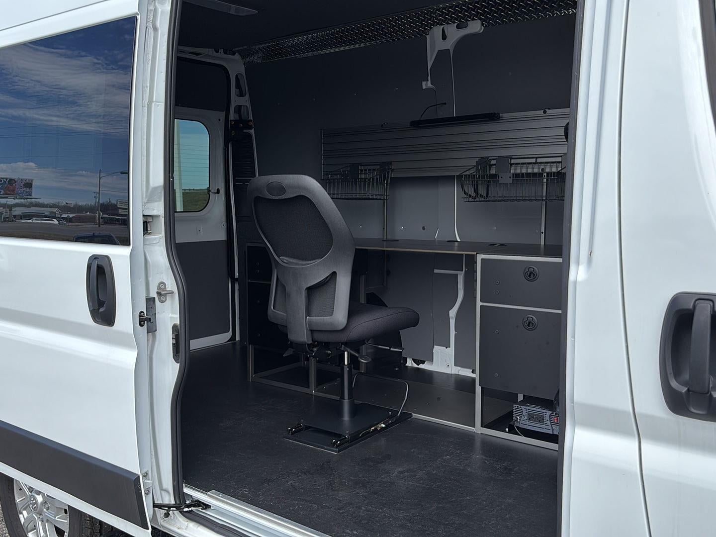 2025 RAM ProMaster Cargo Van SLT