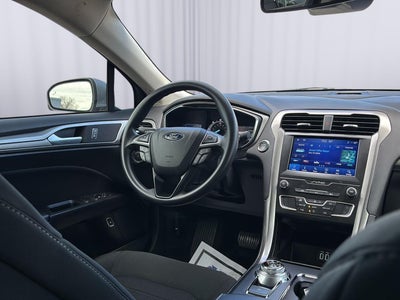 2020 Ford Fusion Hybrid SE