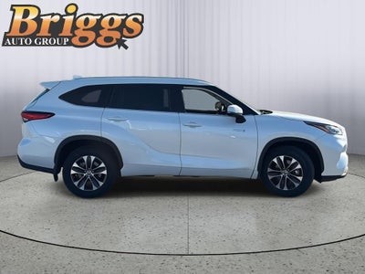 2020 Toyota Highlander Hybrid XLE