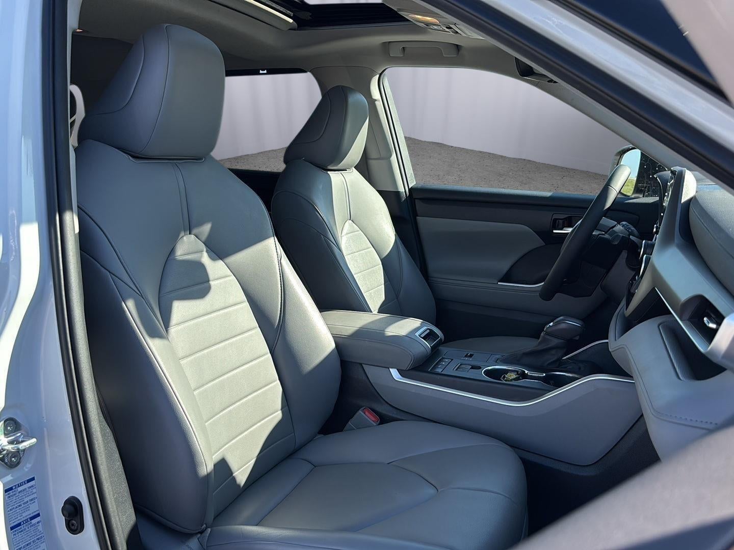 2020 Toyota Highlander Hybrid XLE