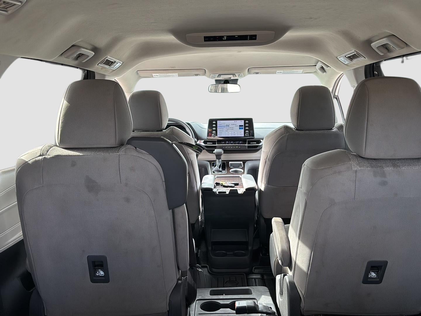 2021 Toyota Sienna LE