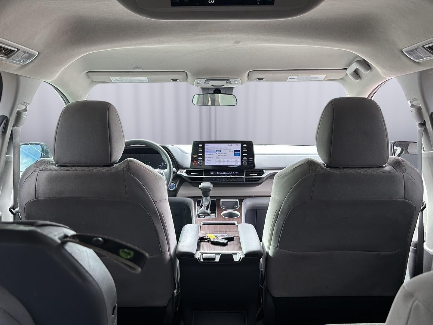 2021 Toyota Sienna LE